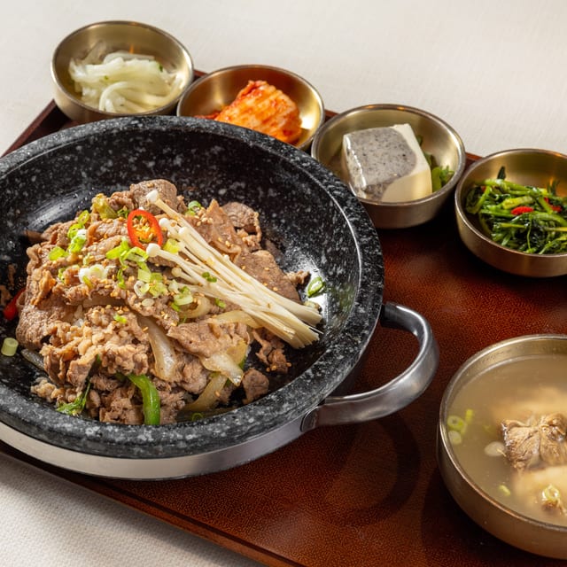 Bulgogi in Stone Pot Lunch.