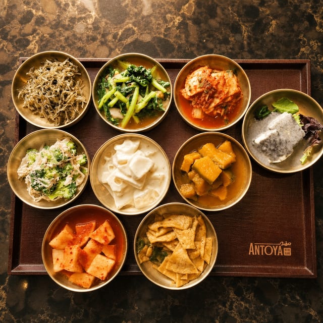 4 Banchan.