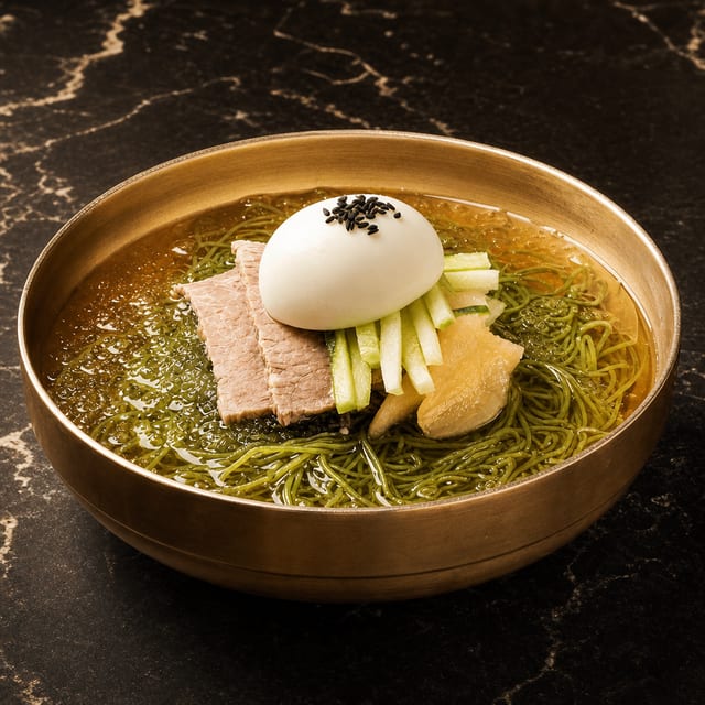 Green Tea Cold Noodles in Beef Broth Lunch.